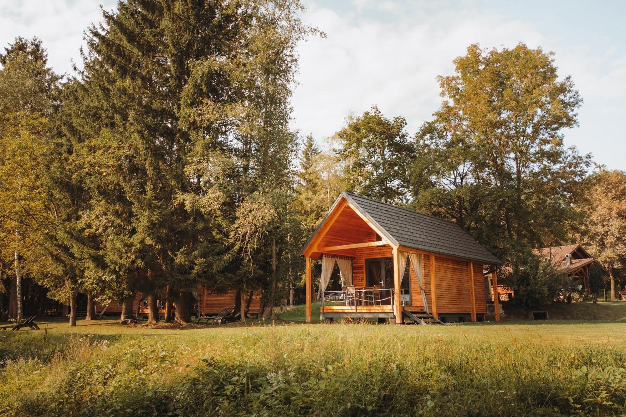 فيلا Ranc Mackadam Ranch Mackadam Tržič المظهر الخارجي الصورة